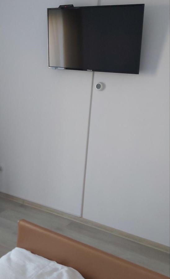 Appartement Studio Elisa à Caransebeş Extérieur photo